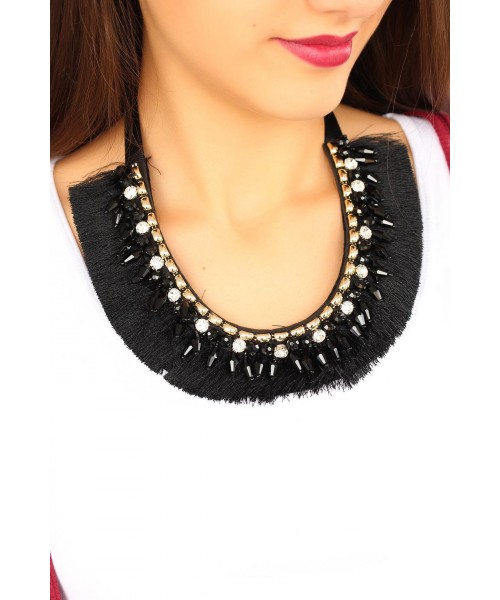Siyah Püskül Tasarımlı Bayan Yaka Kolye