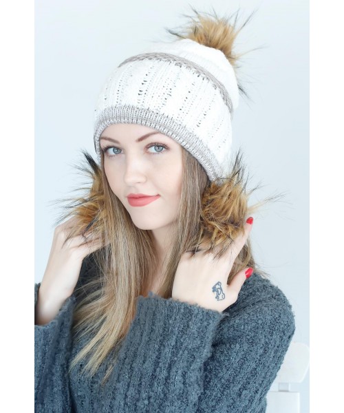 Tüylü Tasarım Beyaz Renk Ponponlu Bayan Bere