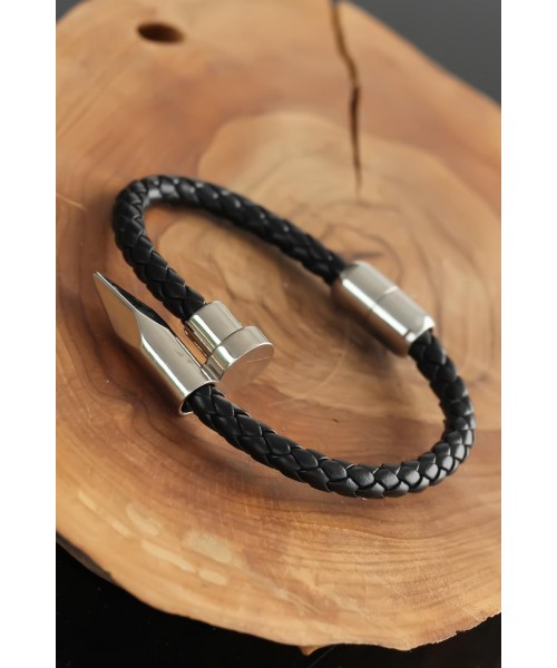 Silver Renk Çivi Uçlu Siyah Renk Erkek Deri Bileklik